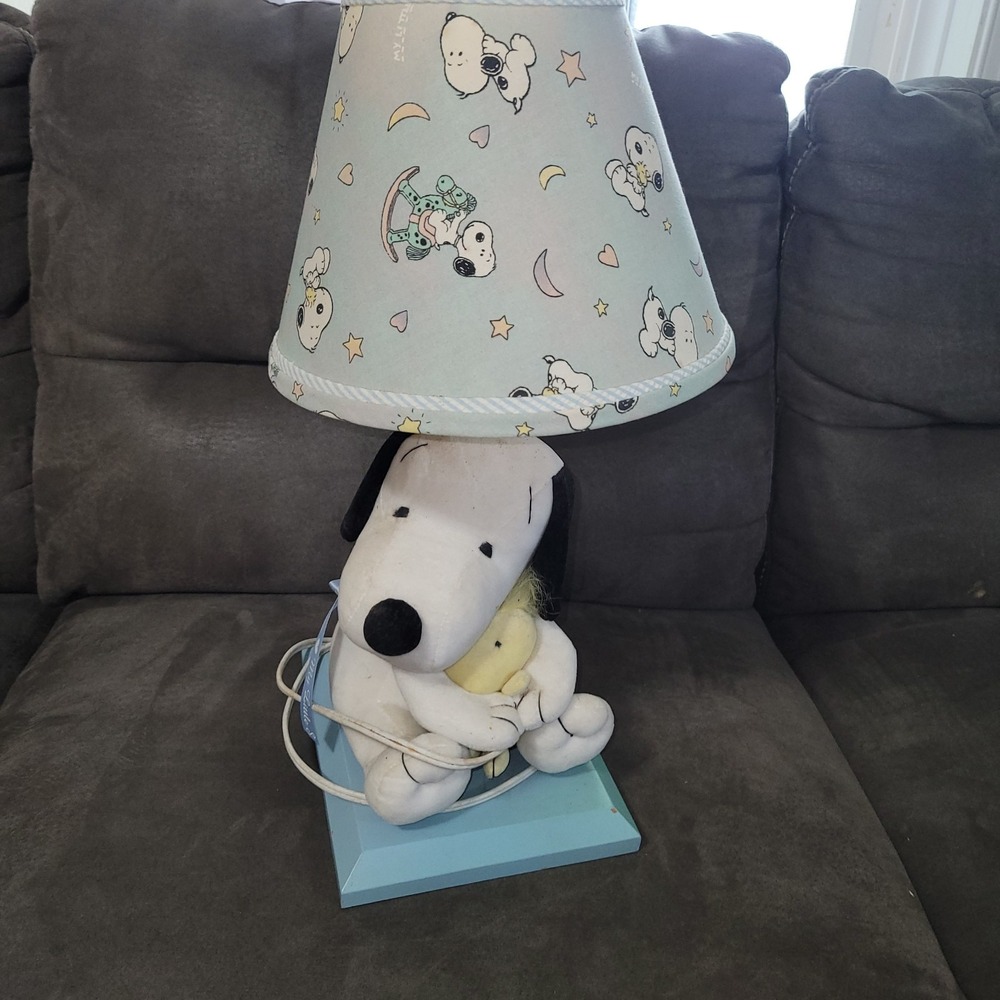 Plush Snoopy Woodstock Lambs and Ivy Nursery Lamp With Shade Blue Base